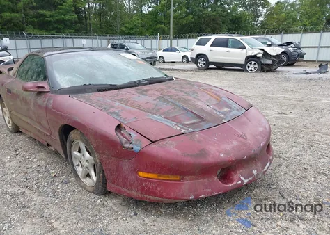 1993 Pontiac Firebird Formula/Trans Am/Gt z USA, uszkodzony, nr VIN 2G2FV22P3P2213703